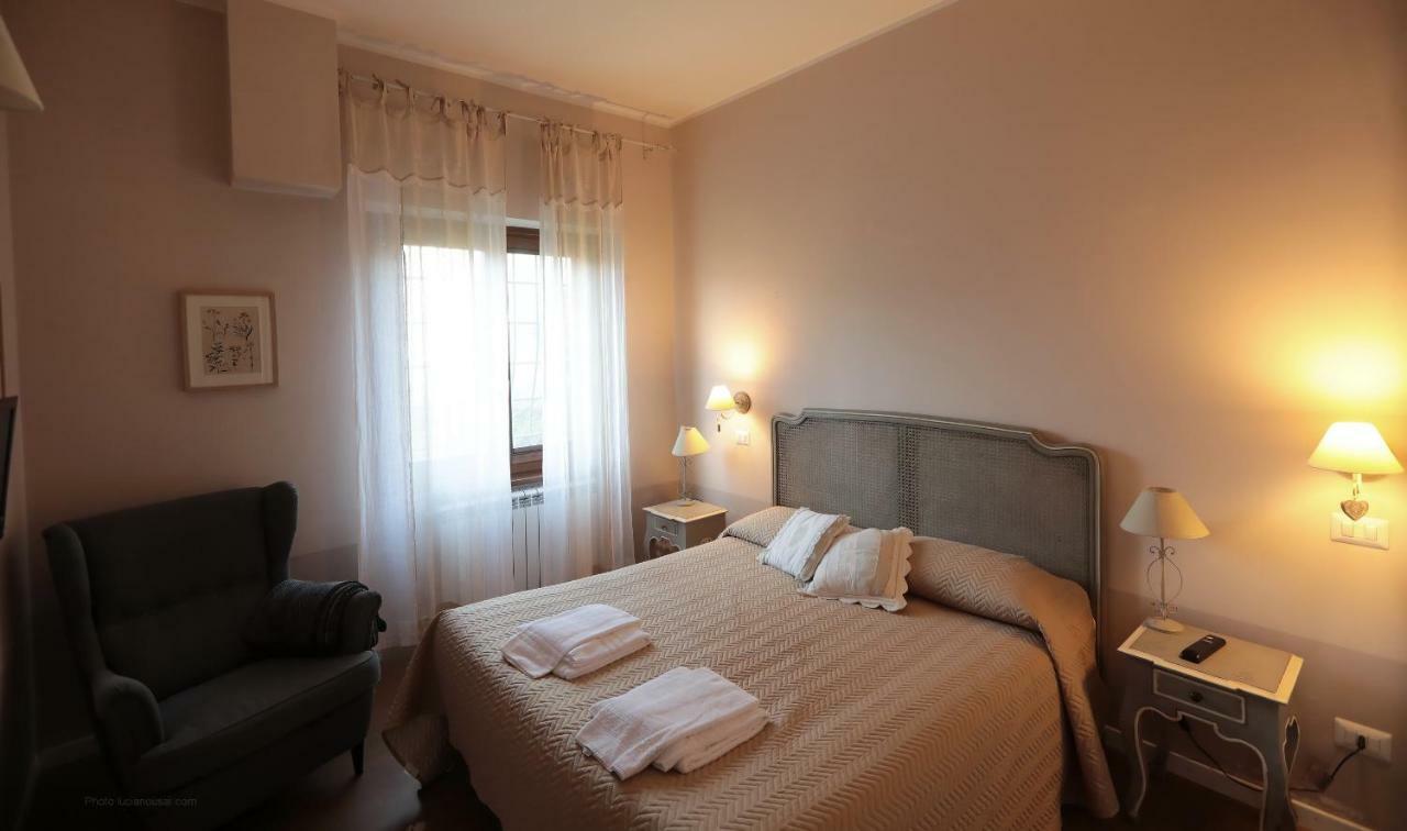 Ai Due Cedri Guest House Capranica Eksteriør bilde