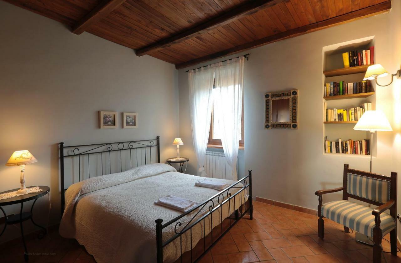 Ai Due Cedri Guest House Capranica Eksteriør bilde